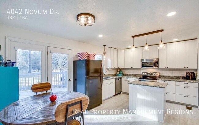 Building Photo - 4042 Novum Rd