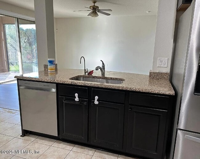 Building Photo - 14020 Corrine Cir