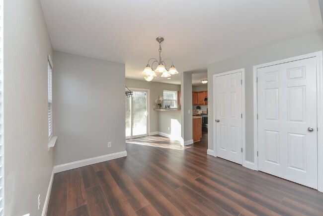 Building Photo - Beautiful 3BR/2.5BA in North Nashville!