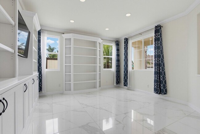Building Photo - 3239 Canyon View Dr