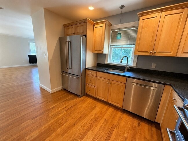 Building Photo - 18 Gilkey Ct
