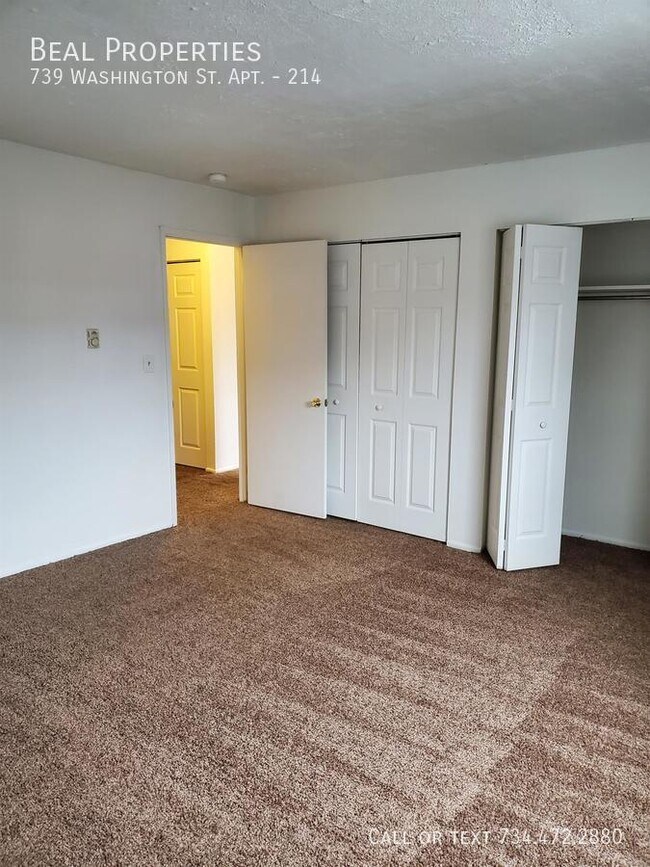 Building Photo - 739 Washington St