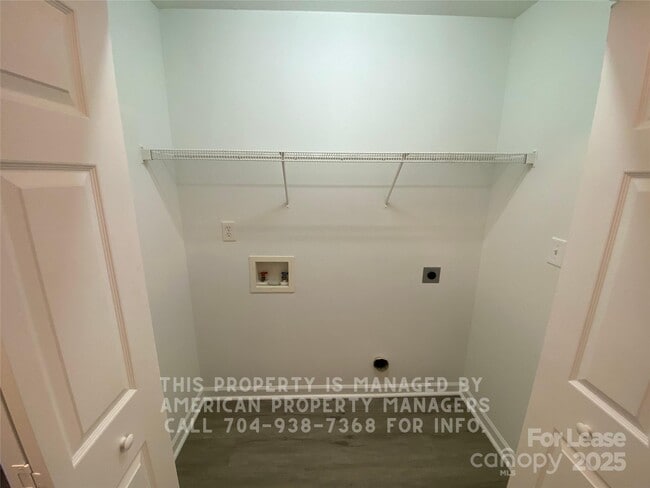 Building Photo - 198 Brown St SW