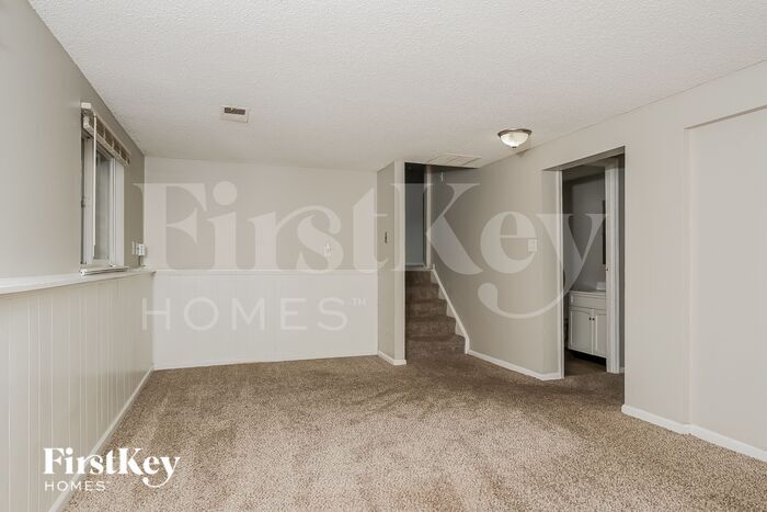 Building Photo - 9318 Kingsboro Cir