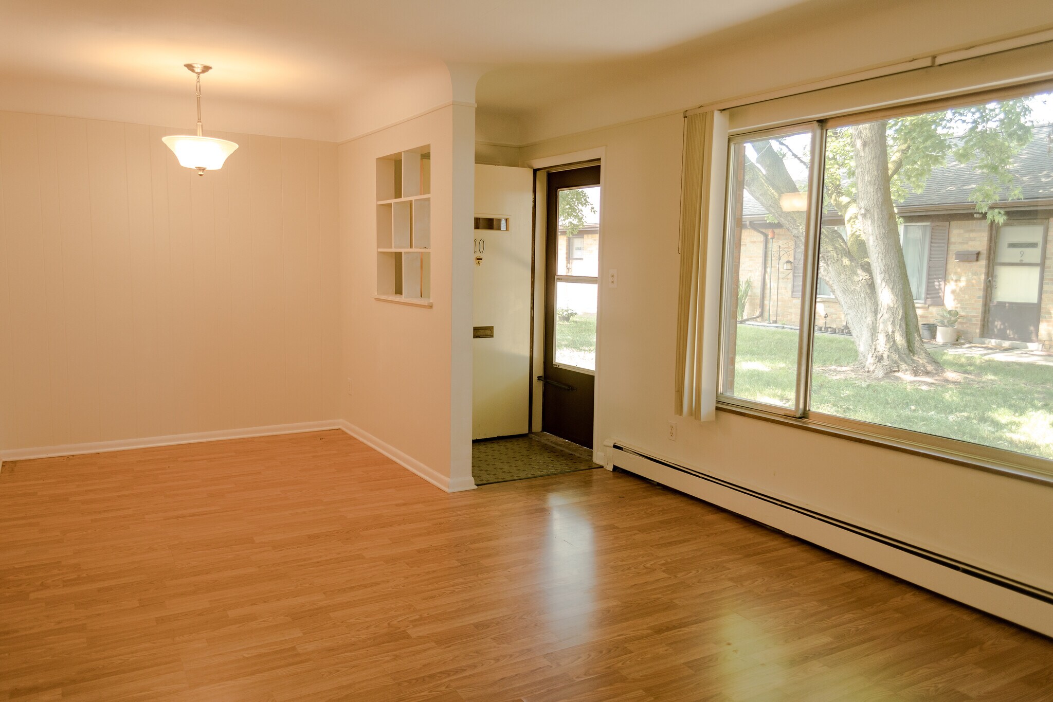 Building Photo - 4304 W 13 Mile Rd