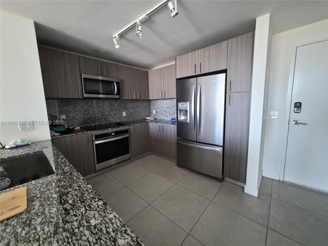 Building Photo - 5350 NW 84th Ave