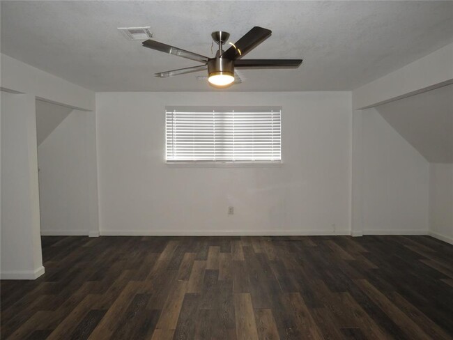 Building Photo - 11402 Sagedowne Ln