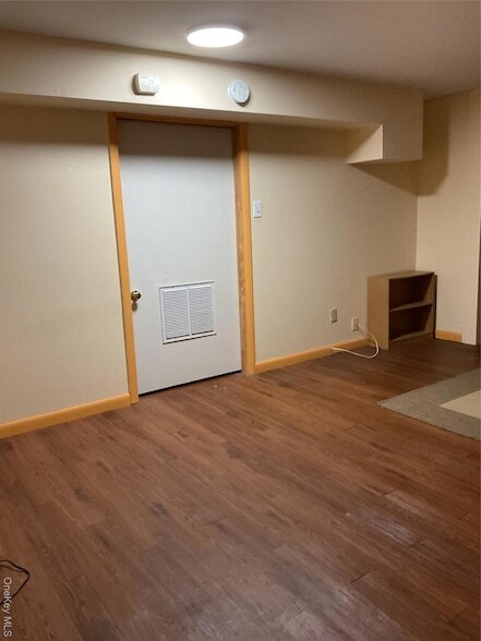 Building Photo - 430 Somerset Dr