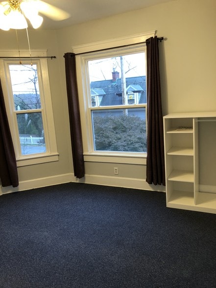 First Floor Bedroom/Living Area - 137 Grosvenor St