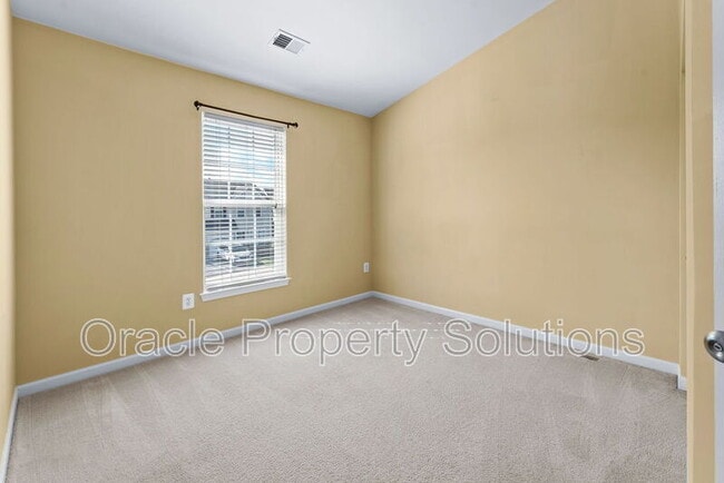 Building Photo - 7550 Maidenhead Dr