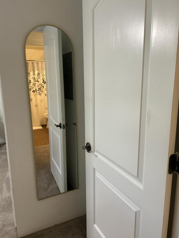 Building Photo - 2215 Poplar Dr