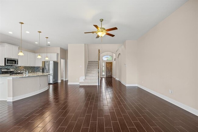 Building Photo - 17900 Crimson Apple Way