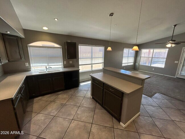 Building Photo - 1453 E Sierra Madre Ave