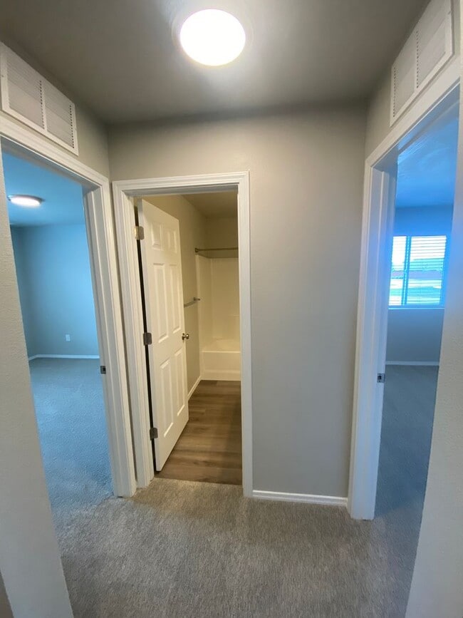 Building Photo - 5214 Clearfield Ct
