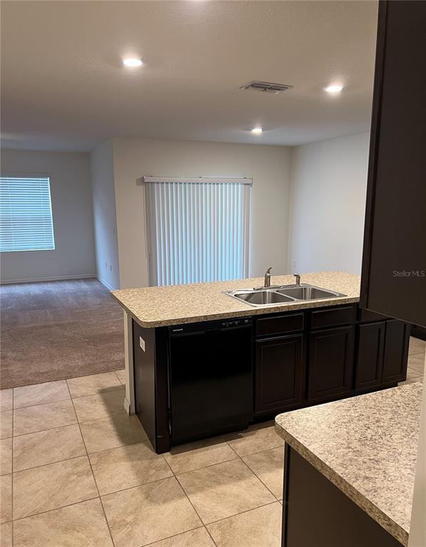 Building Photo - 930 Summer Glen Dr