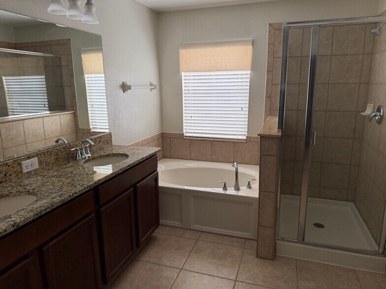 Building Photo - 10206 Stedfast Ct