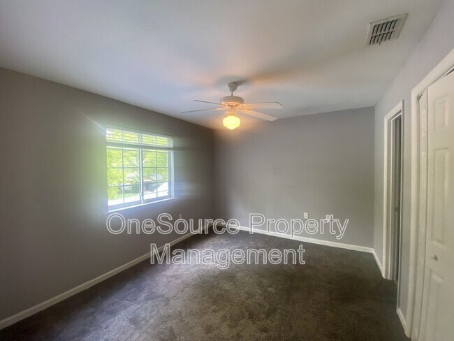 Building Photo - 2738 W Tharpe St