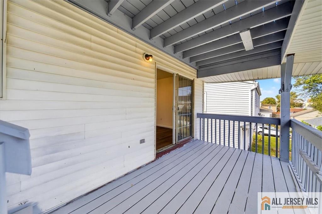 Building Photo - 19 Harris St