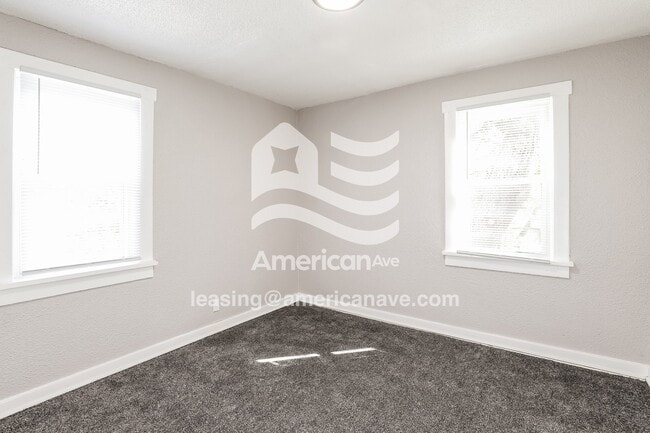 Building Photo - 3943 N 40th St