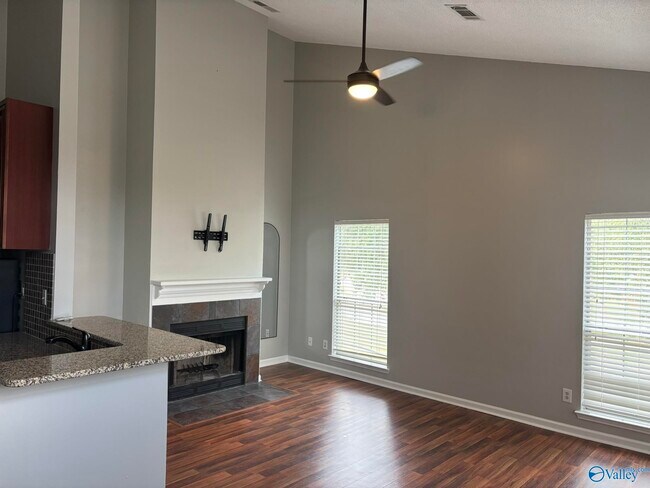 Building Photo - 108 Waters Edge Ln