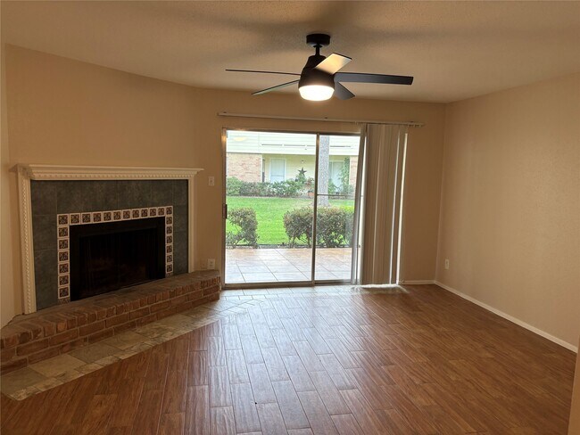 Building Photo - 14515 Wunderlich Dr
