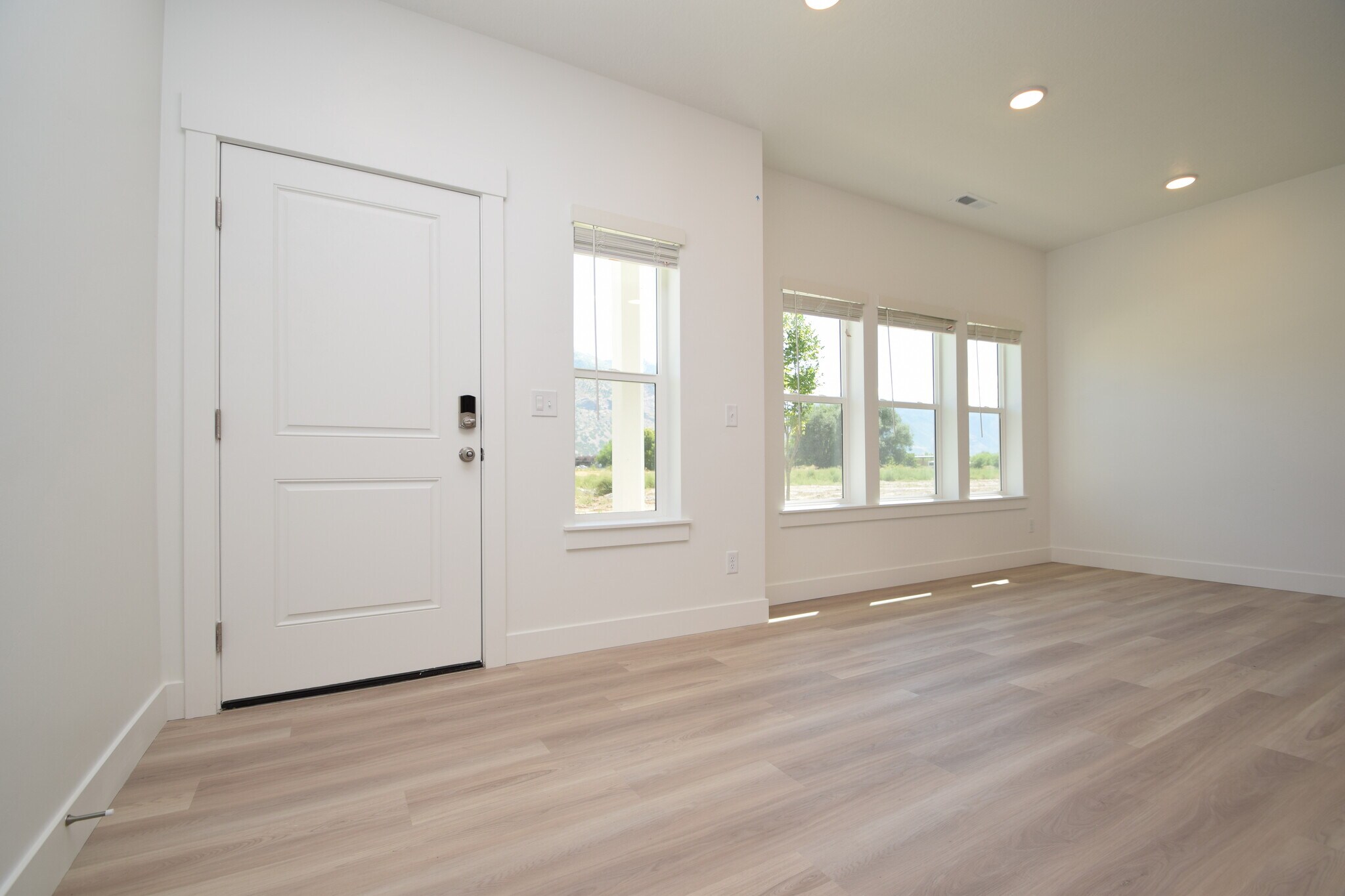 Building Photo - 1754 N 300 E
