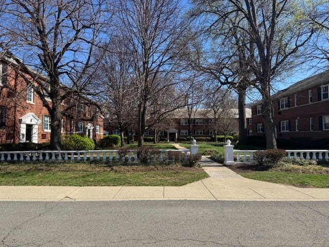 Building Photo - 4360 N Pershing Dr