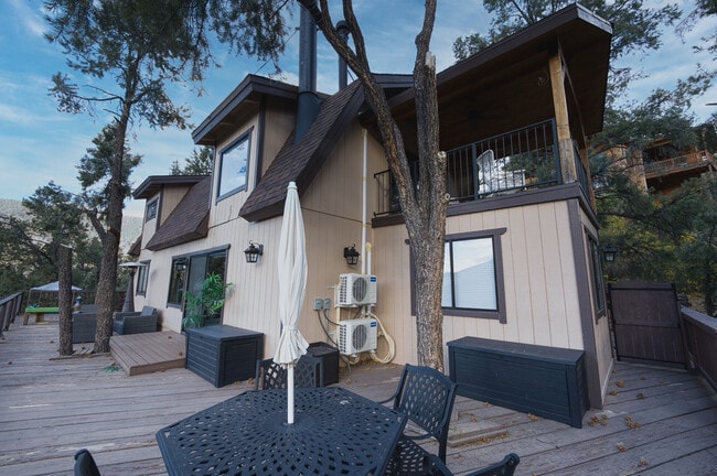 Building Photo - 16717 Quail Pl