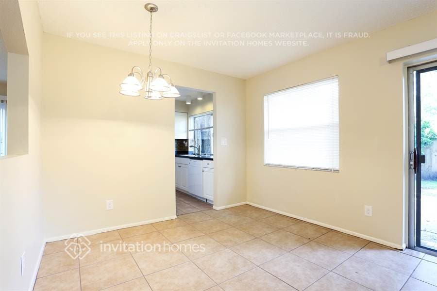 Building Photo - 2732 Wiltshire Ave