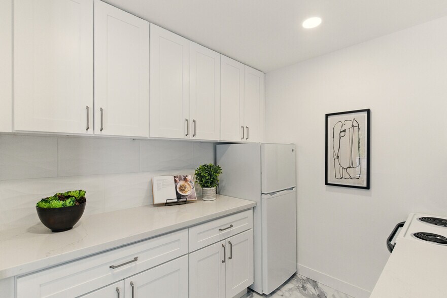 Upgraded Kitchen - 67 Brookwood Rd