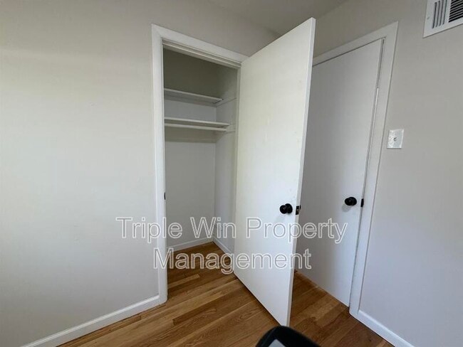 Building Photo - 185 St Eugene Ln