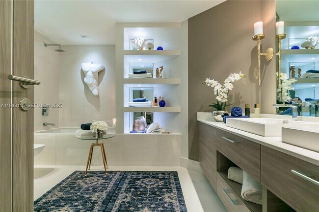 Building Photo - 1300 S Miami Ave