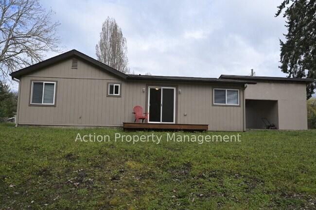 Building Photo - Updated Single-Level Home with Spacious Interior & Covered Parking