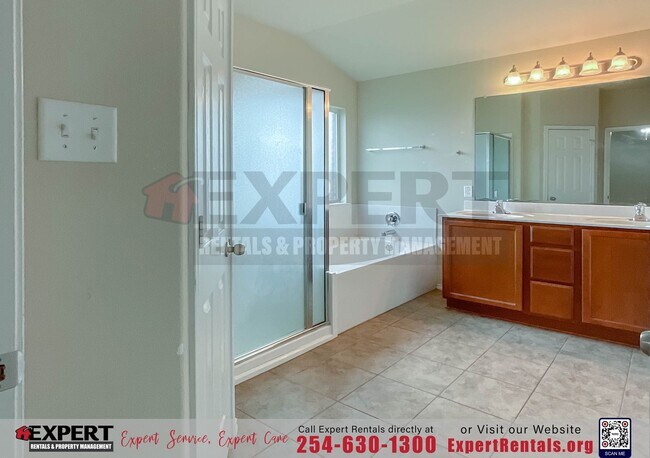 Building Photo - Enchanting 4-bedroom, 2-bathroom home nestled in Splawn Ranch!