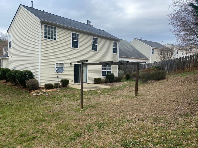 Building Photo - 219 Wild Flower Ln