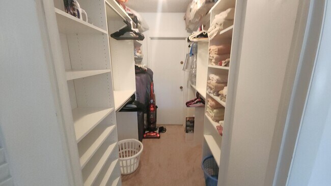 Building Photo - 2121 N Ocean Blvd