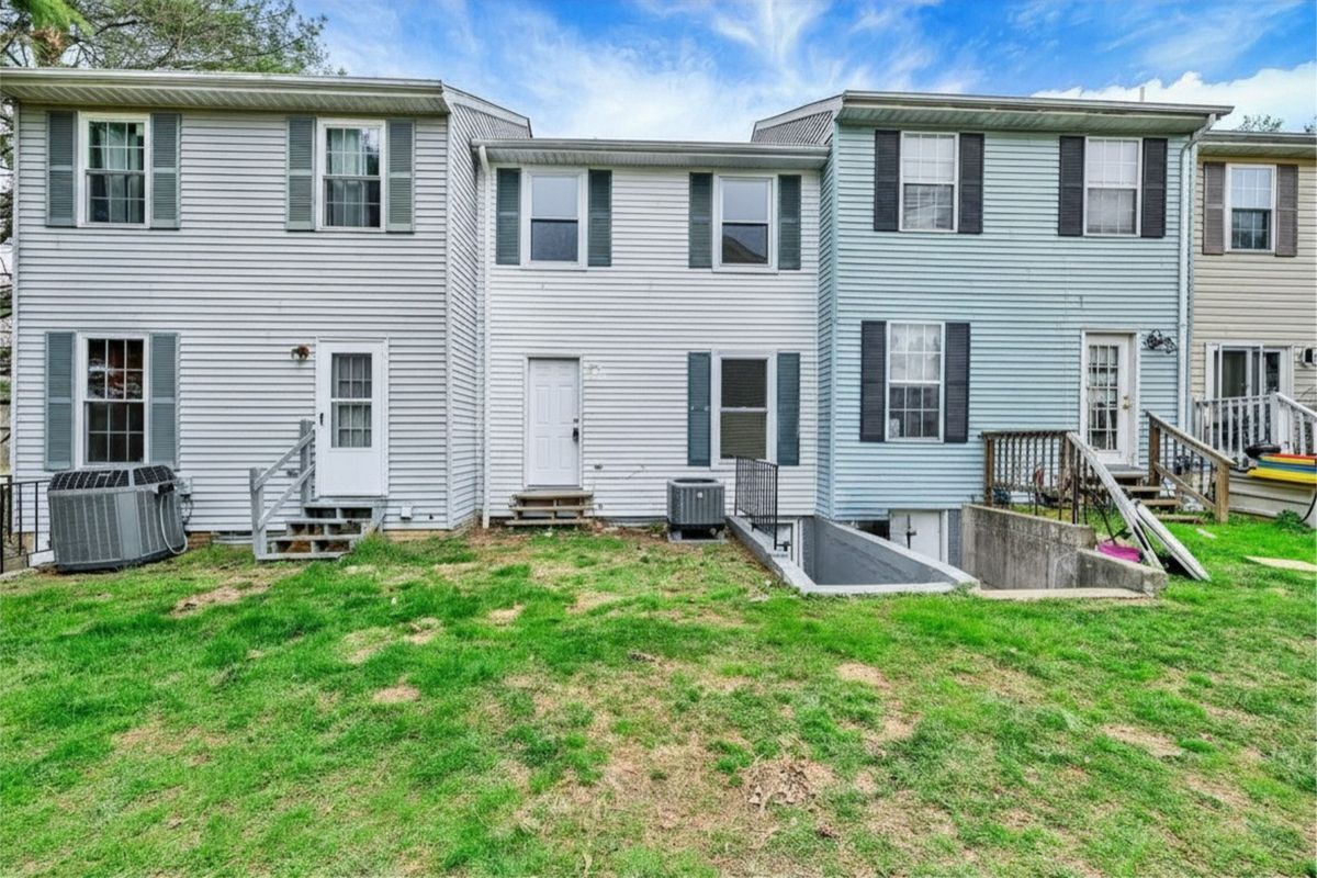 Building Photo - 504 Park Manor Cir