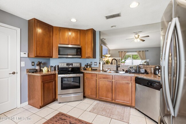 Building Photo - 45084 Ingleham Cir