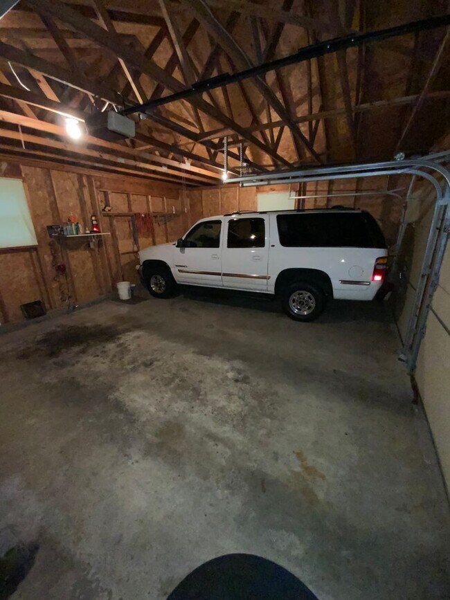 Building Photo - 88 Fox Rd