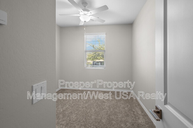 Building Photo - 24094 N 162nd Ln