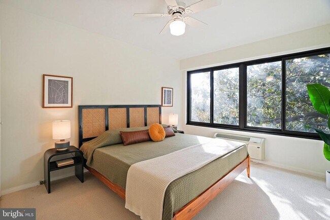 Building Photo - 3601 Wisconsin Ave NW