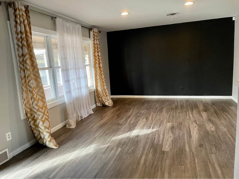 Building Photo - 3608 46th St