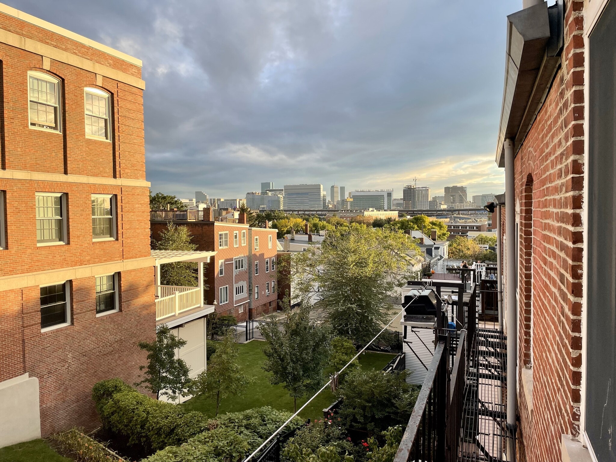 Building Photo - 71 Baldwin St