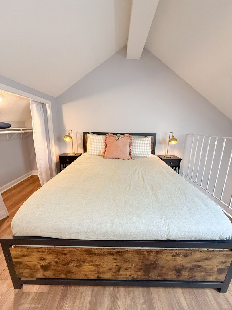 Building Photo - 2738 Brownsboro Rd