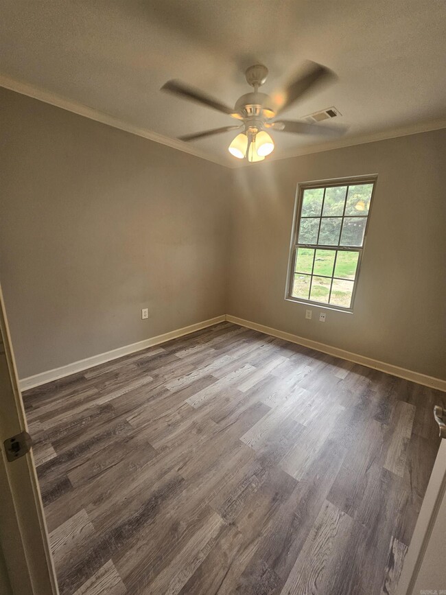 Building Photo - 14807 Sweet Gum Dr
