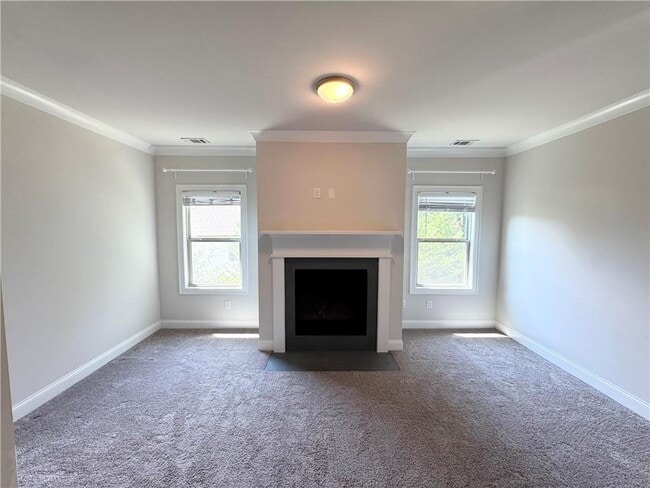 Building Photo - 4765 Columbia St