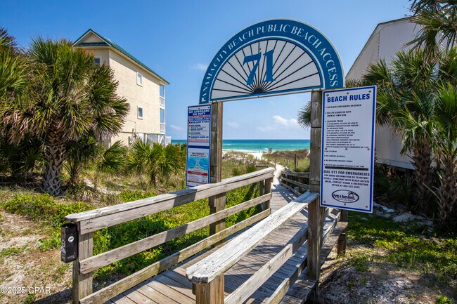 Building Photo - 17620 Front Beach Rd