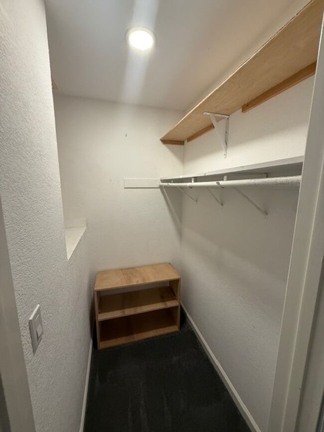 Building Photo - 257 Watson Dr