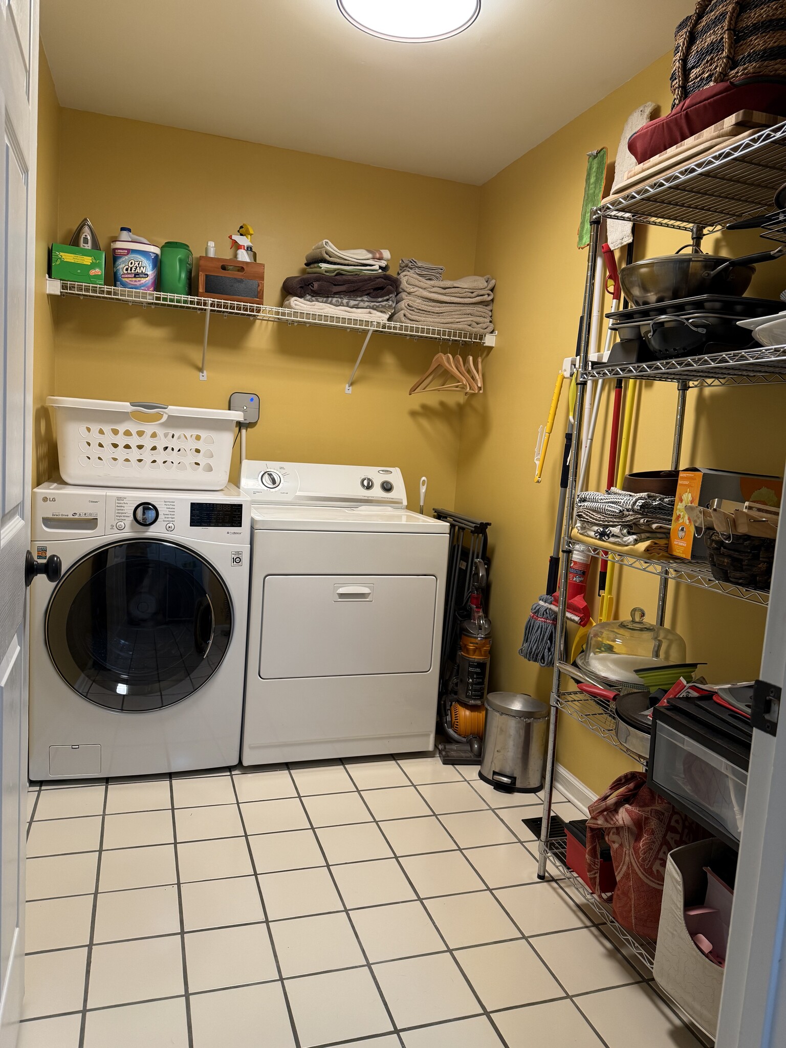 Laundry Room (Washer/Dryer included) - 415 St. Ives Trace