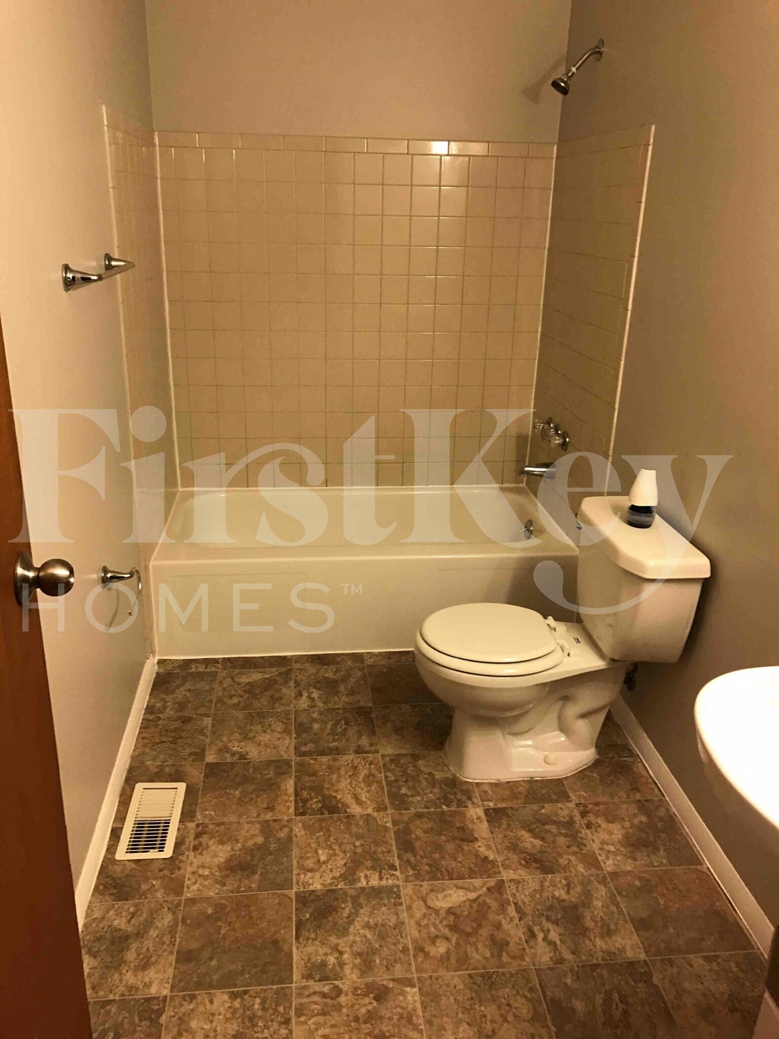 Building Photo - 6019 Tridale Ct